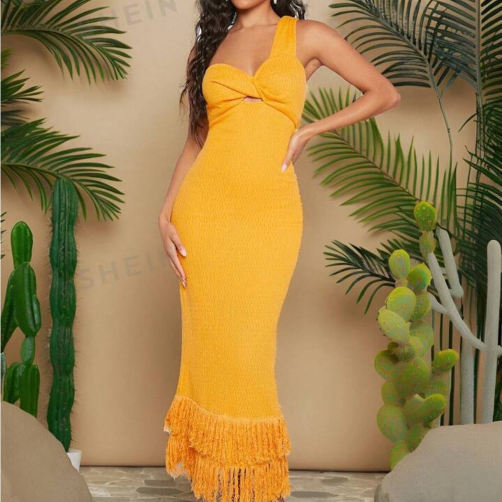 Yellow knit summer midi dress